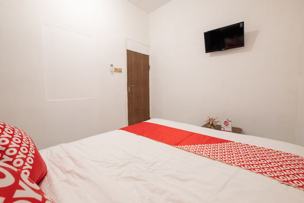 Oyo 2394 Hotel Brosta 9/26