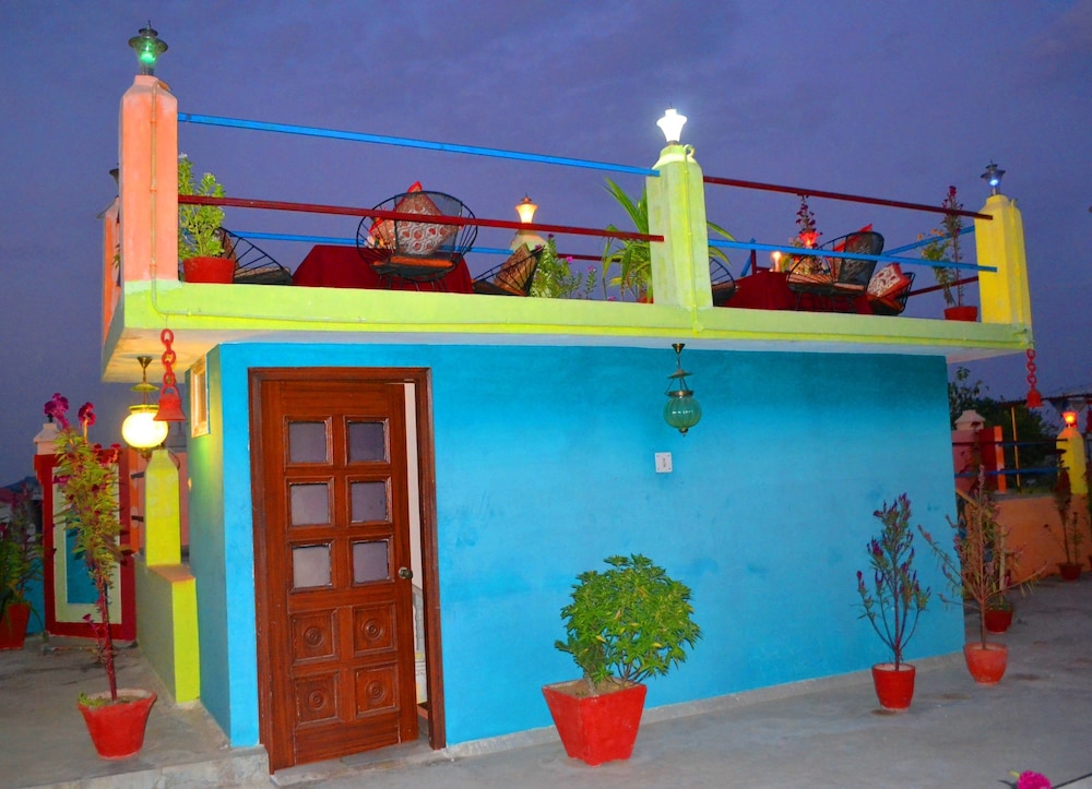 Hotel Harmony 40/50