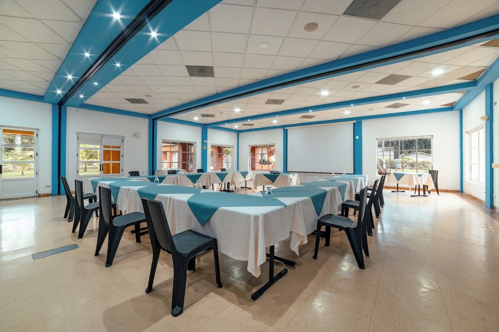 hotel las palmeras 31/50