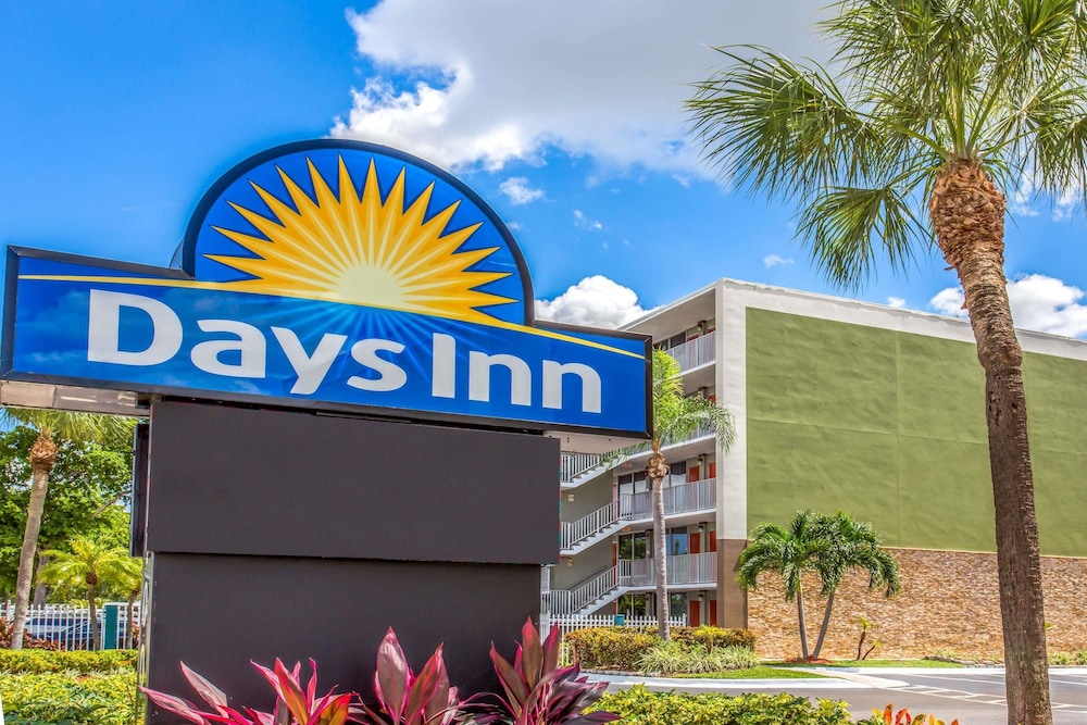 Days Inn Fort Lauderdale Airport North Cruise Port in FORT LAUDERDALE - FL
