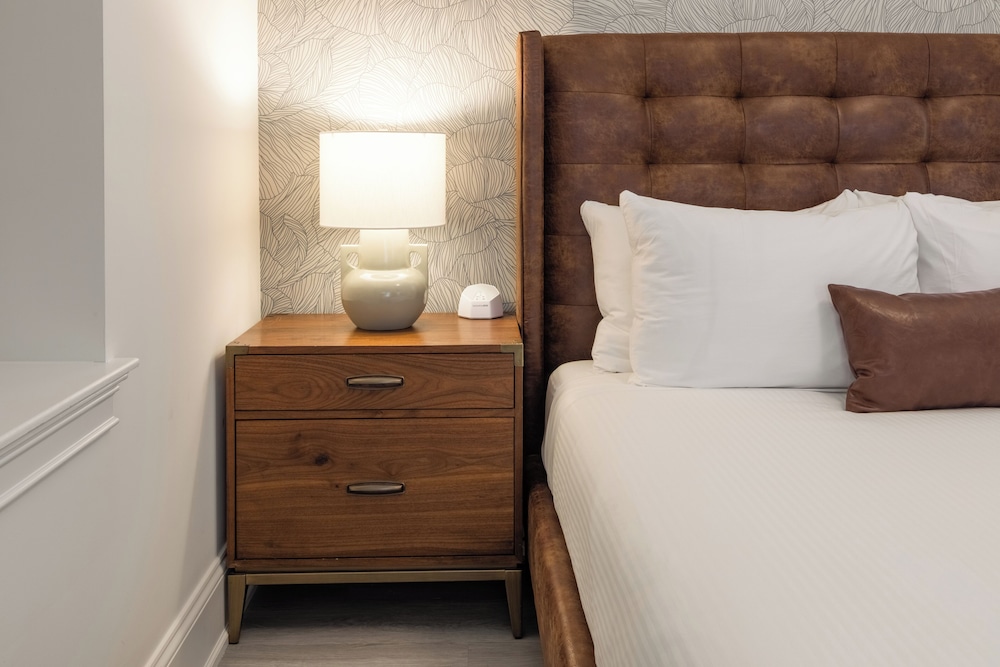 Sosuite at French Quarters - Rittenhouse Square 20/50
