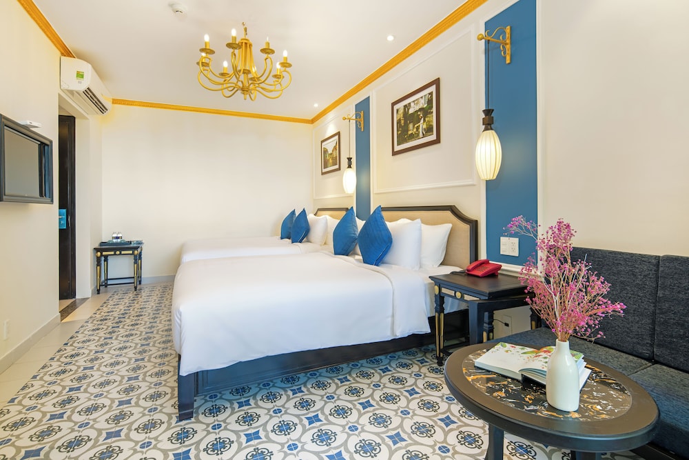 Family, 2 Queen Beds, Pool View, Hoi An Blue Sky Boutique Spa 6/7