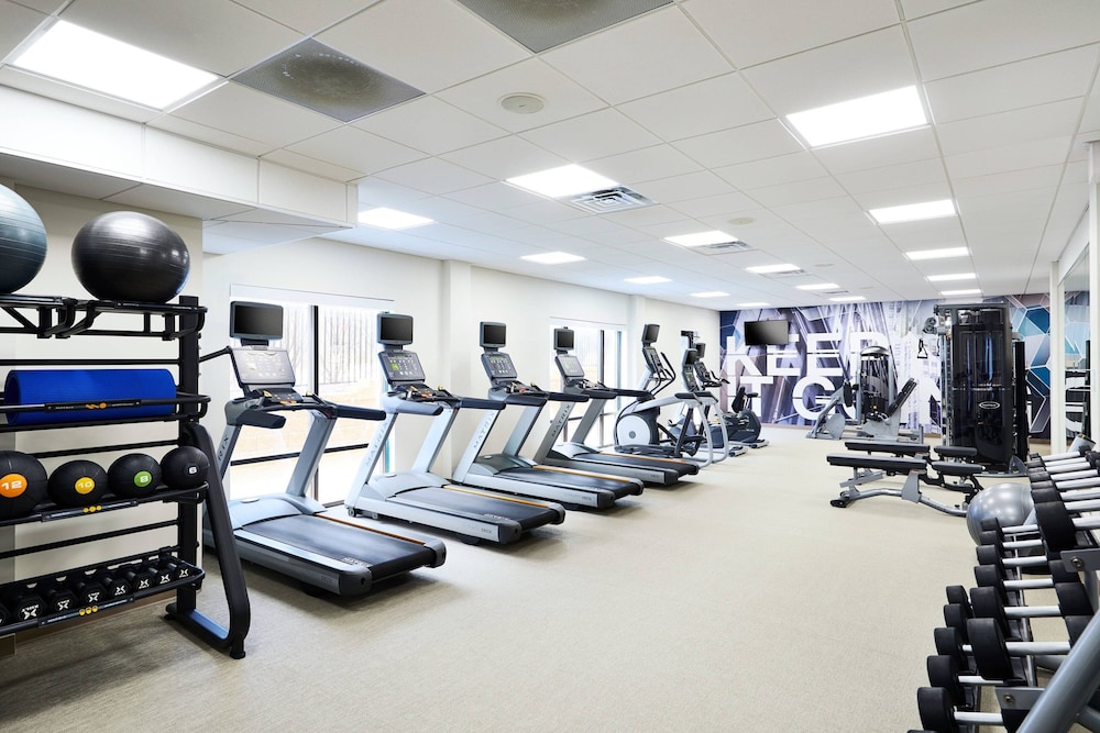 SpringHill Suites St. Louis Brentwood 19/36