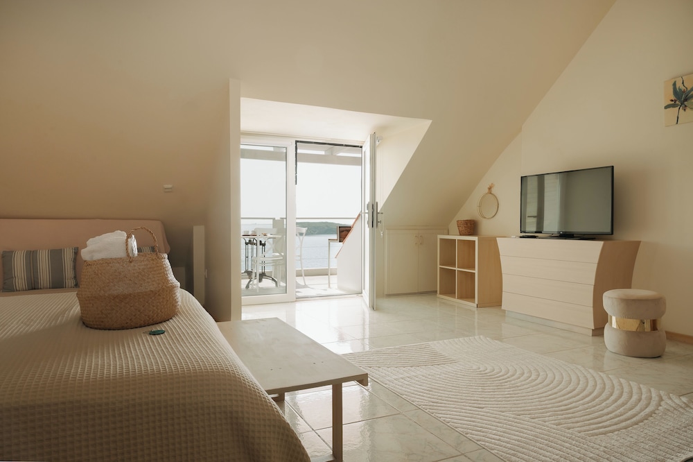 Poseidon Apartments & Villas by the Sea 34/54