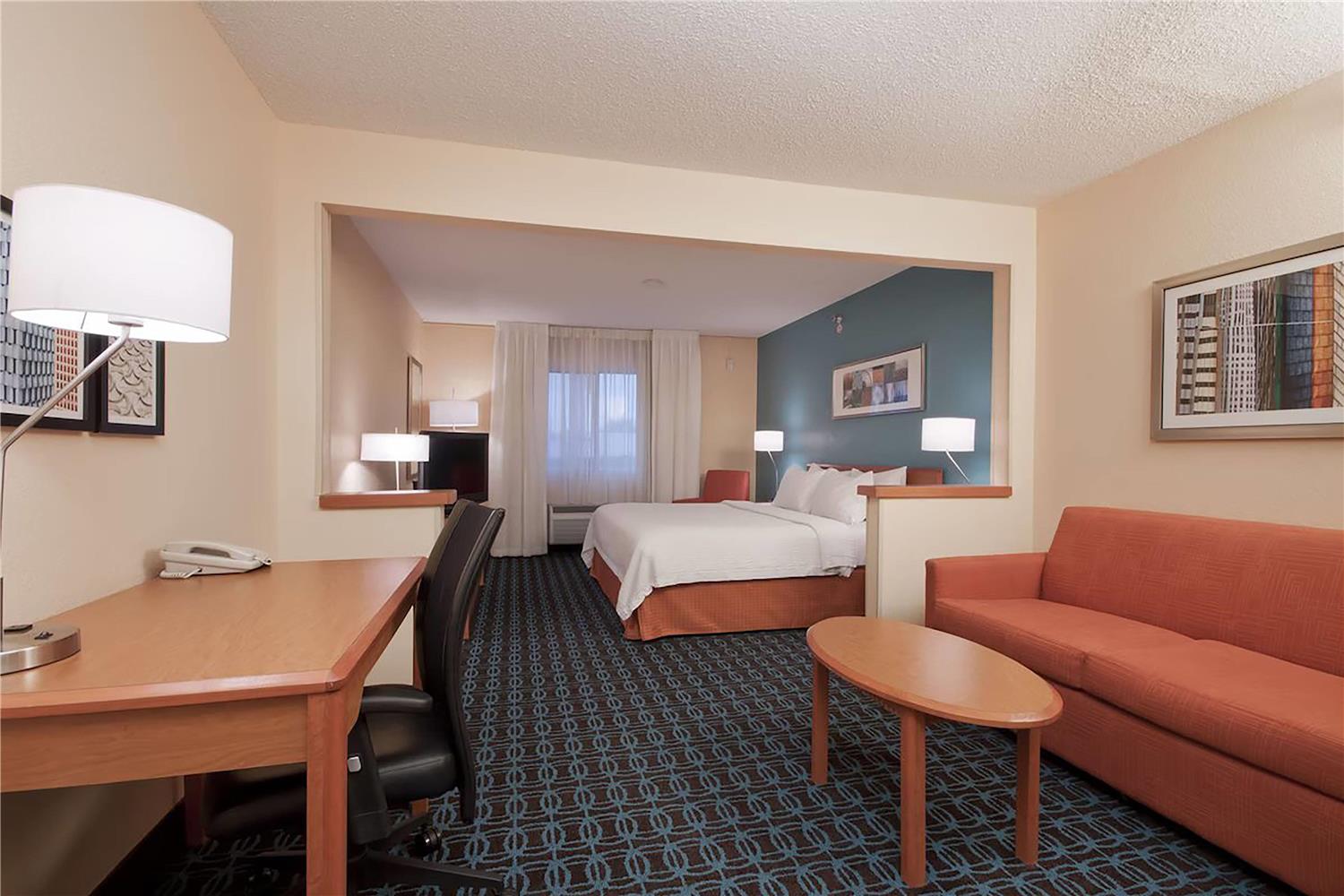 AmericInn by Wyndham Minot 14/20