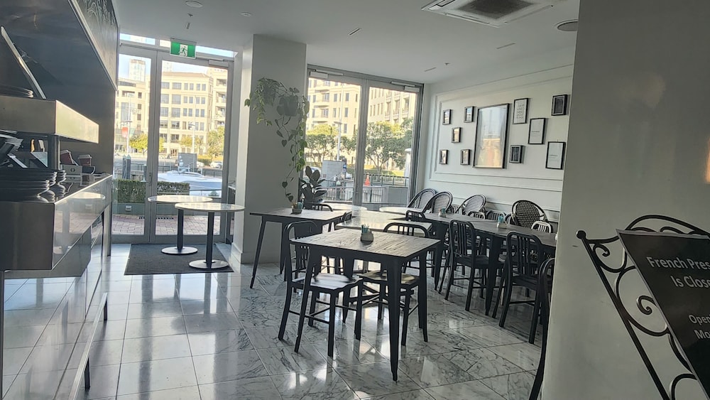 Sofitel Auckland Viaduct Harbour 67/79