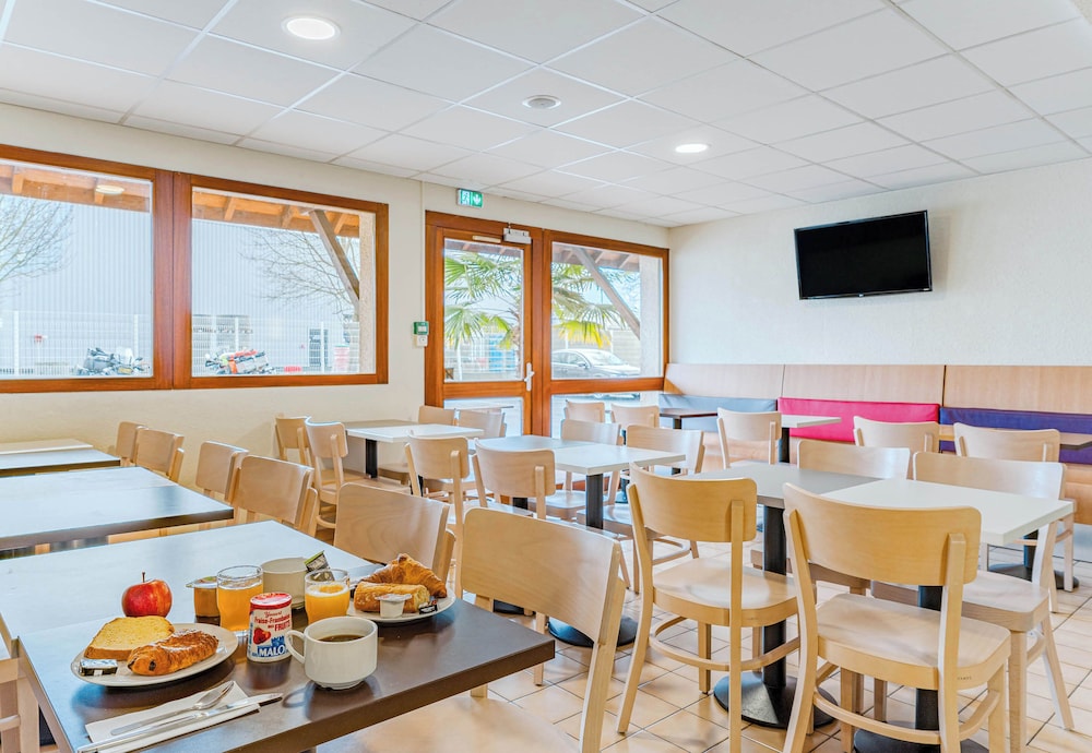 B&B HOTEL Chatellerault 34/40