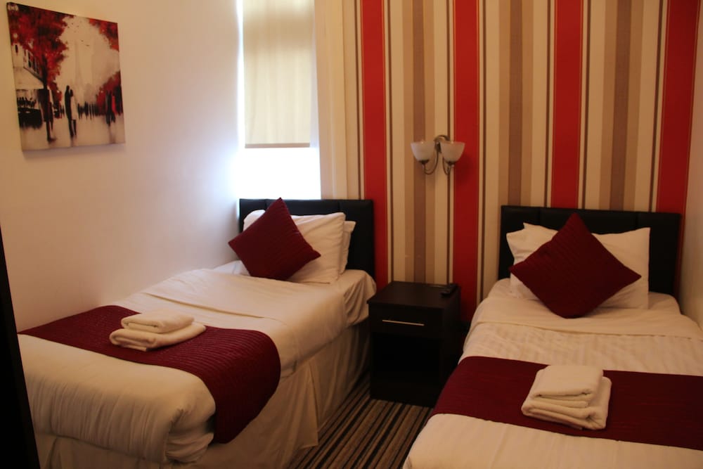 OYO The Firs Lodge 16/31