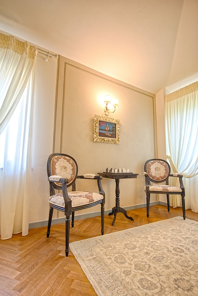 RELAIS SASSA AL SOLE 45/65