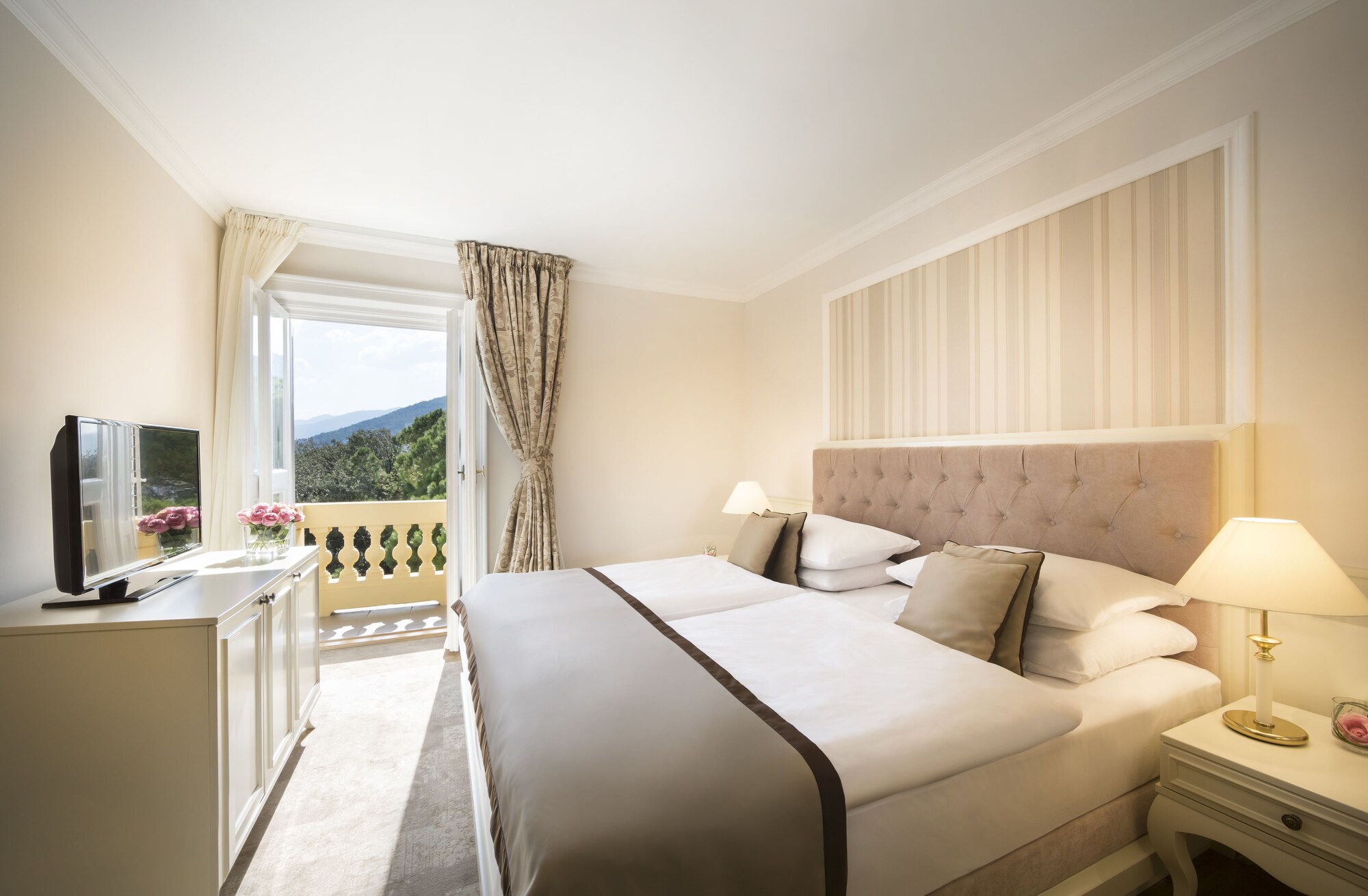 SUPERIOR, DOUBLE BED