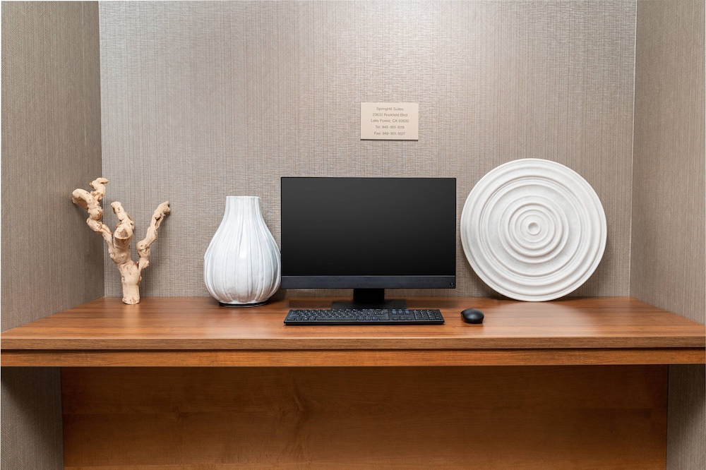 SpringHill Suites by Marriott Irvine Lake Forest 31/32