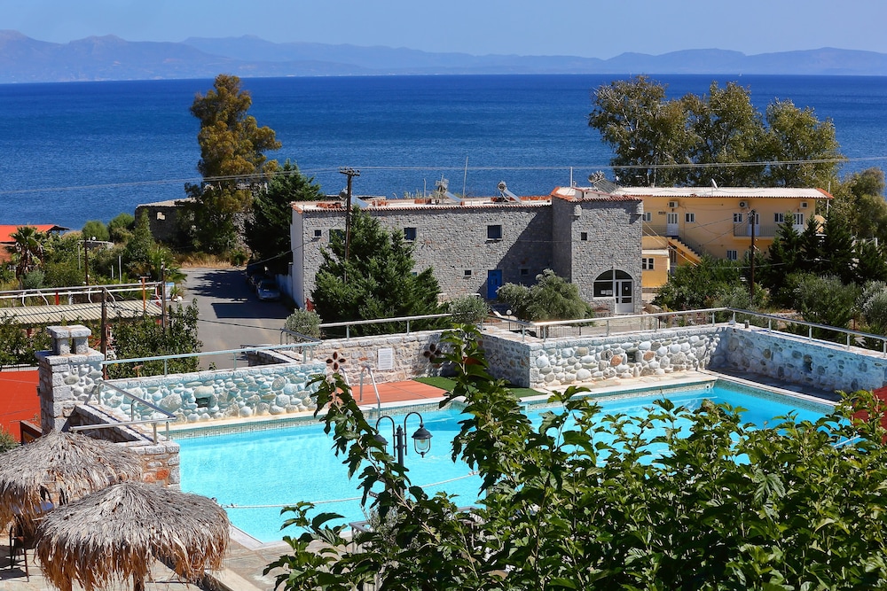Vathi Hotel 41/50