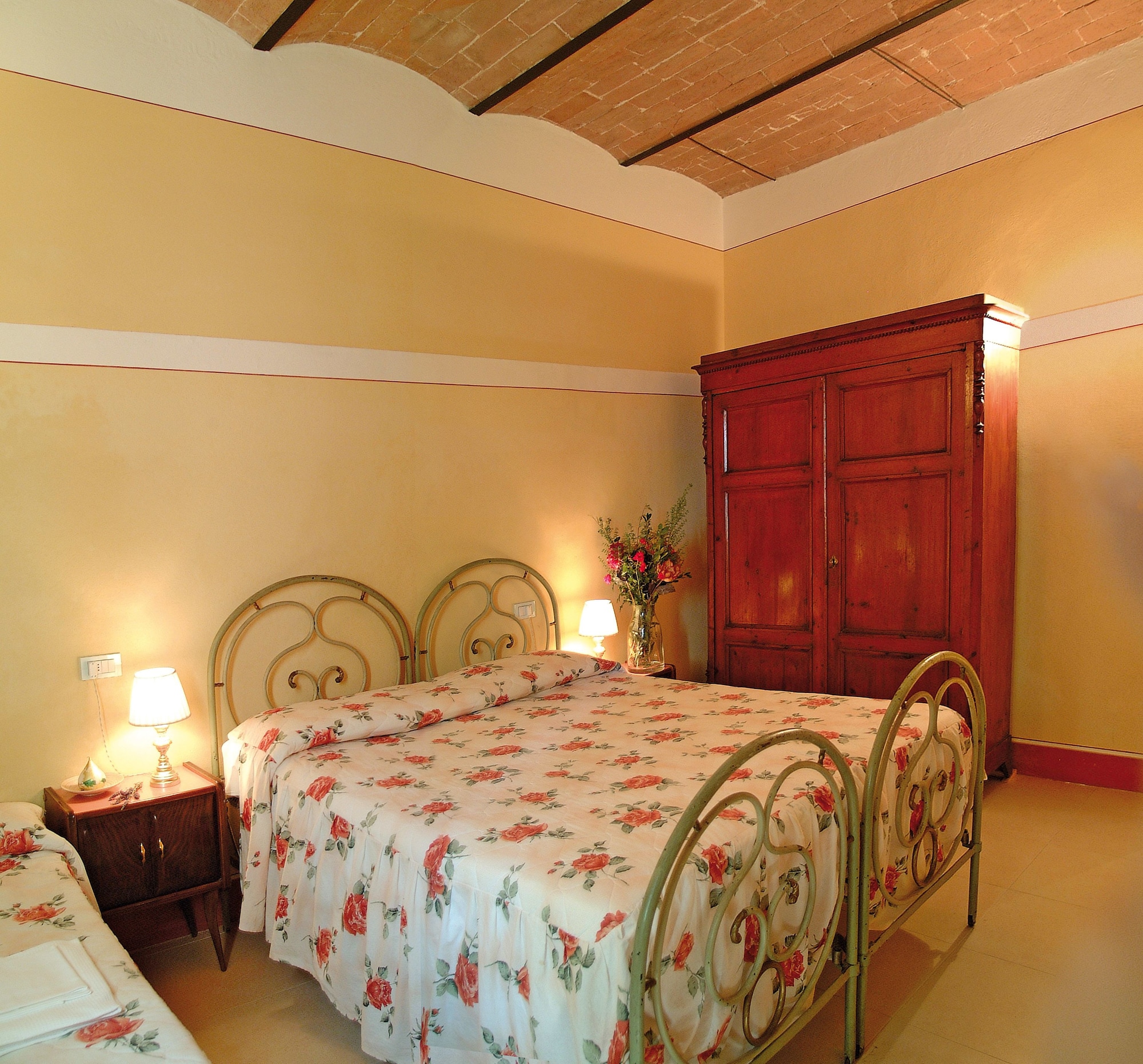 1 BEDROOM, APARTMENT