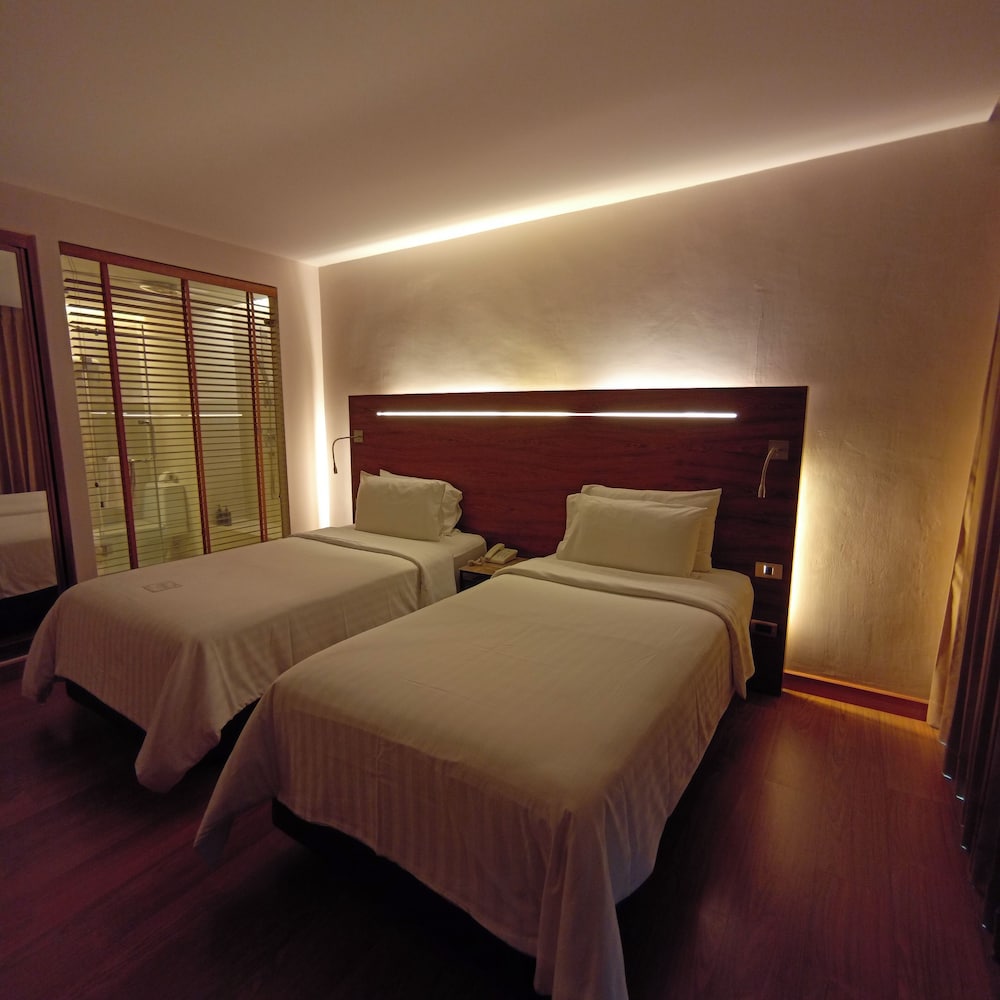 Sacha Hotel Uno in BANGKOK