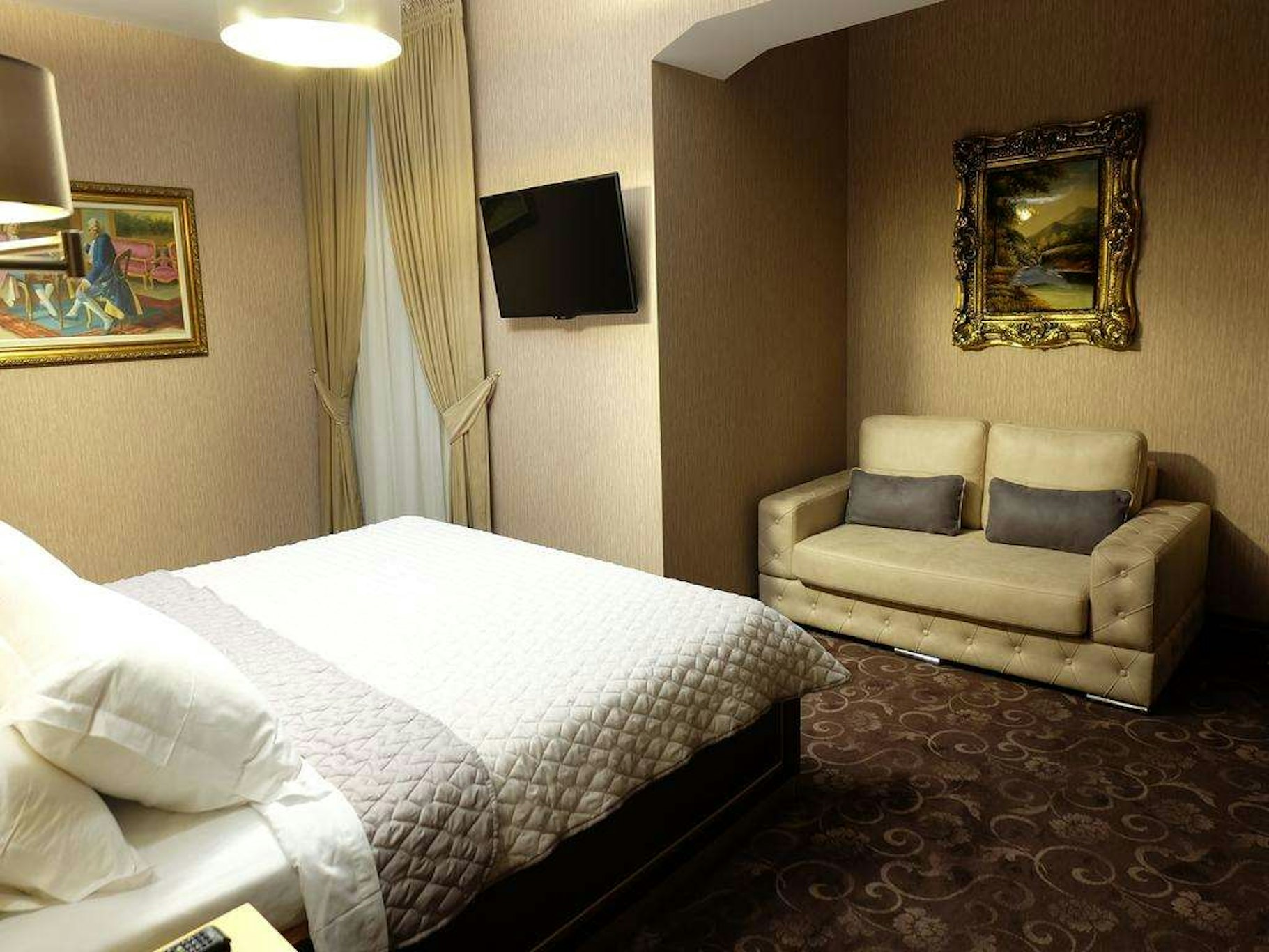 Rozafa Hotel 18/34