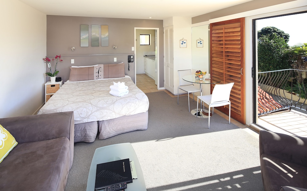 ONETANGI BEACH APARTMENTS 15/69