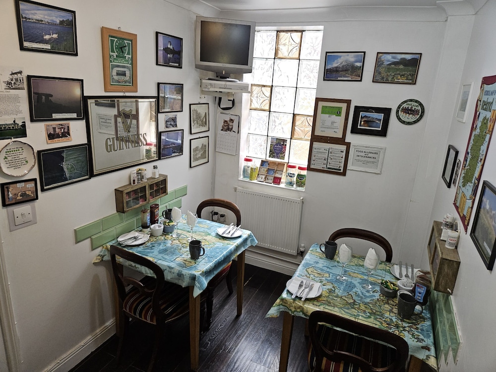 Rose Marie Guest House 16/19