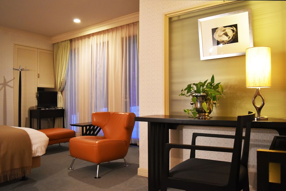 Hotel La Neige Higashi Kan 47/80