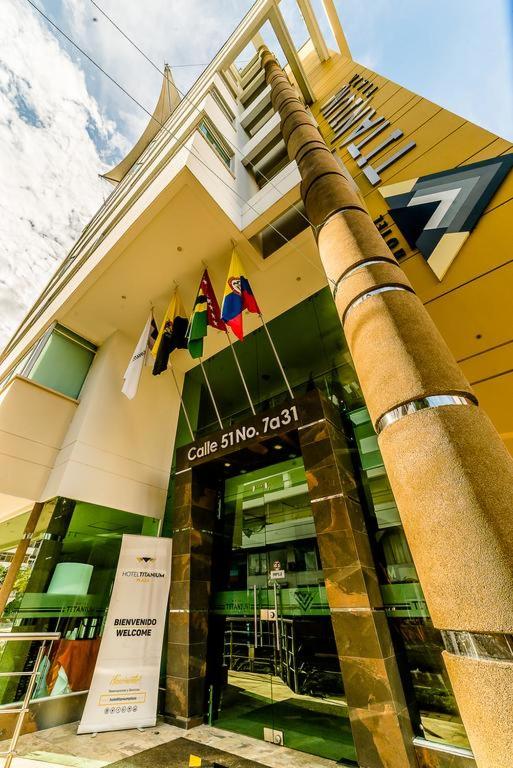 Hotel Titanium Plaza 2/30