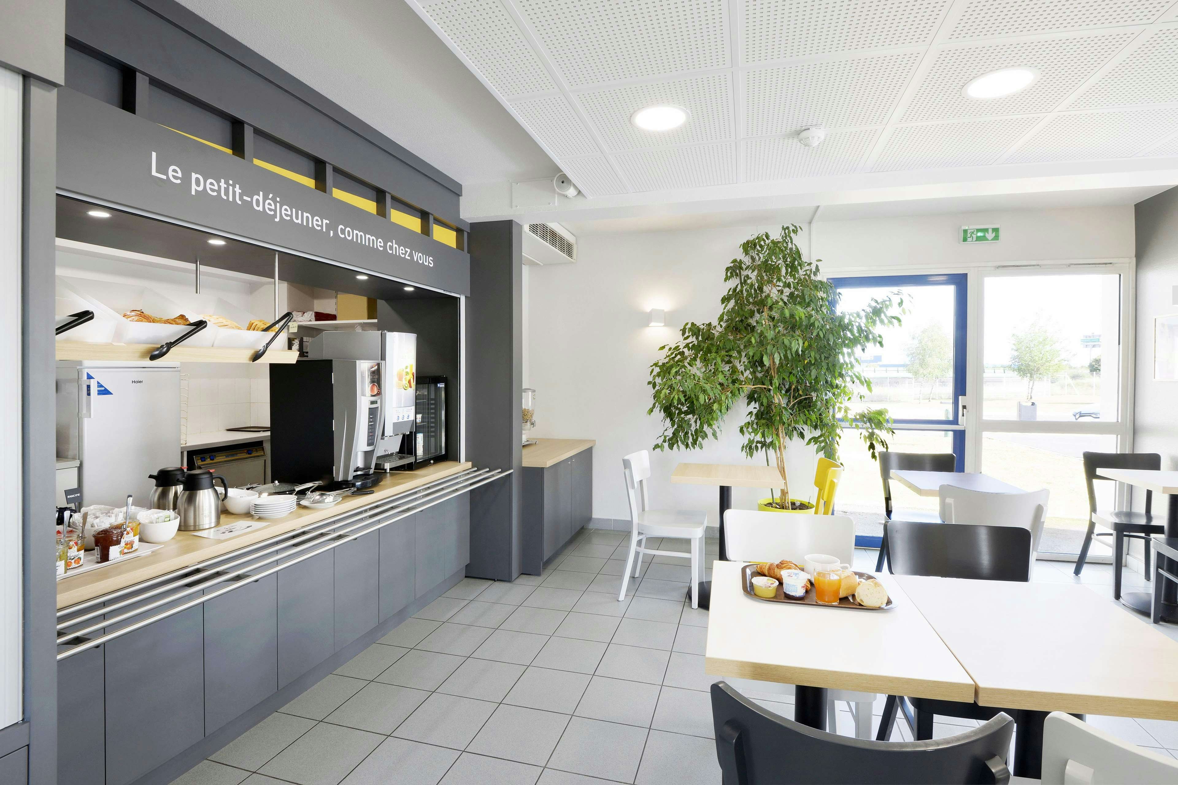 B&B Hotel Bourges 2 27/31