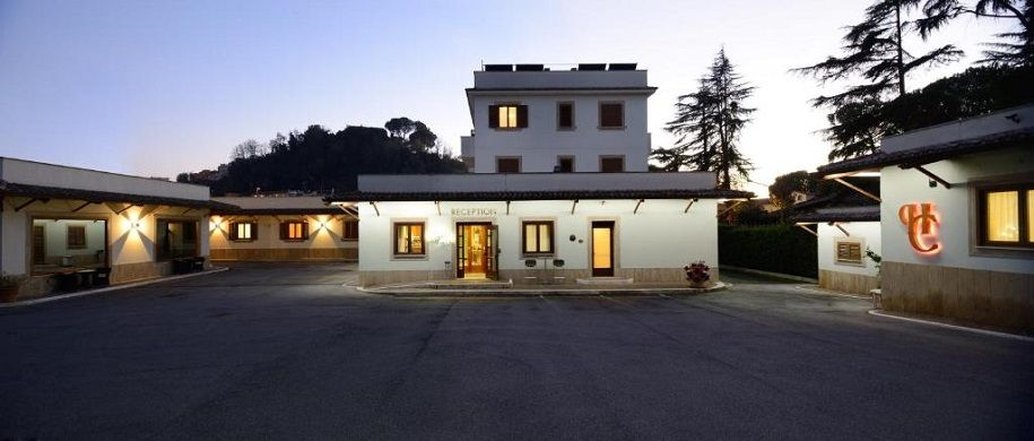 Hotel Castle 1/12