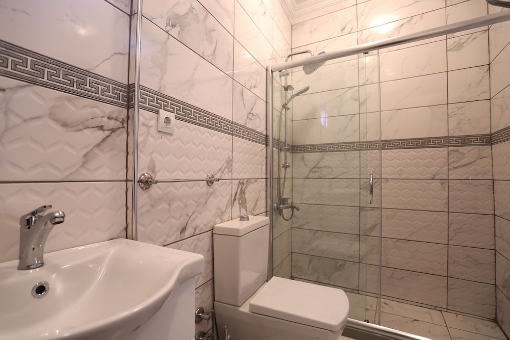 Greenstar Hotel 40/44