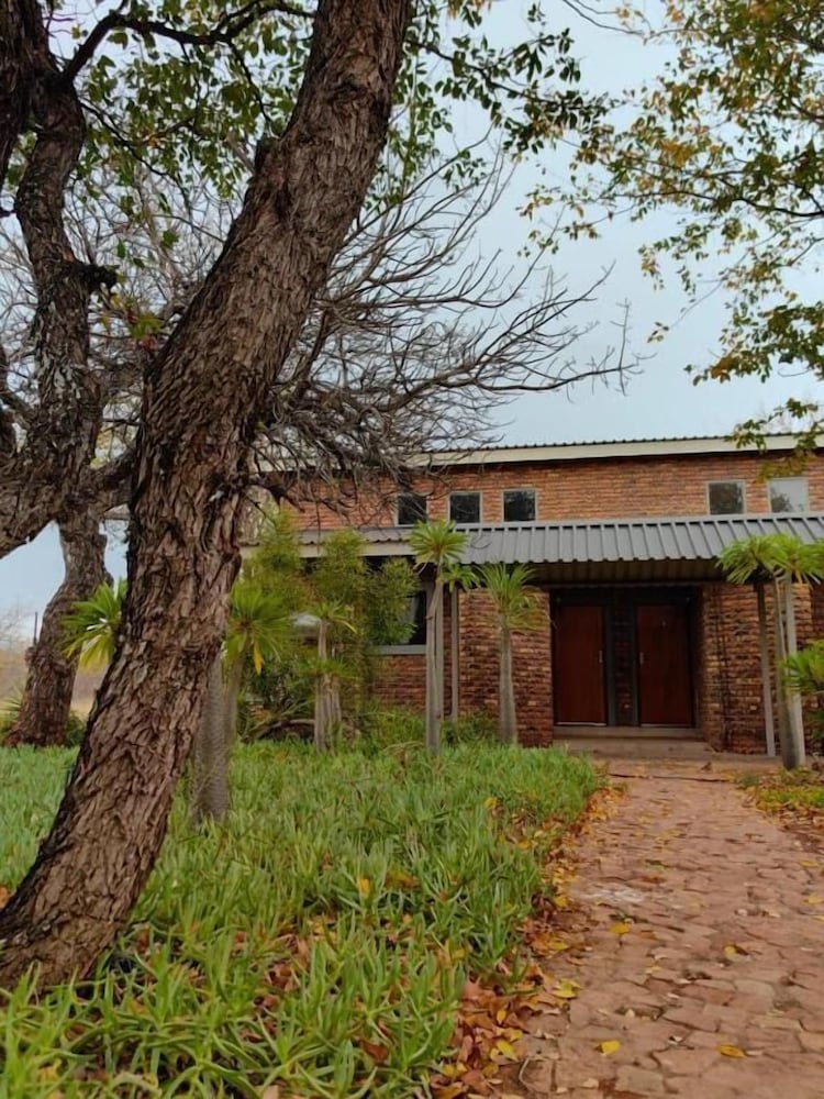 Munati Lodge 17/24