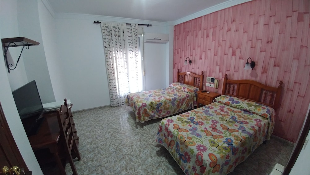 Hotel Dona Carmen 25/33