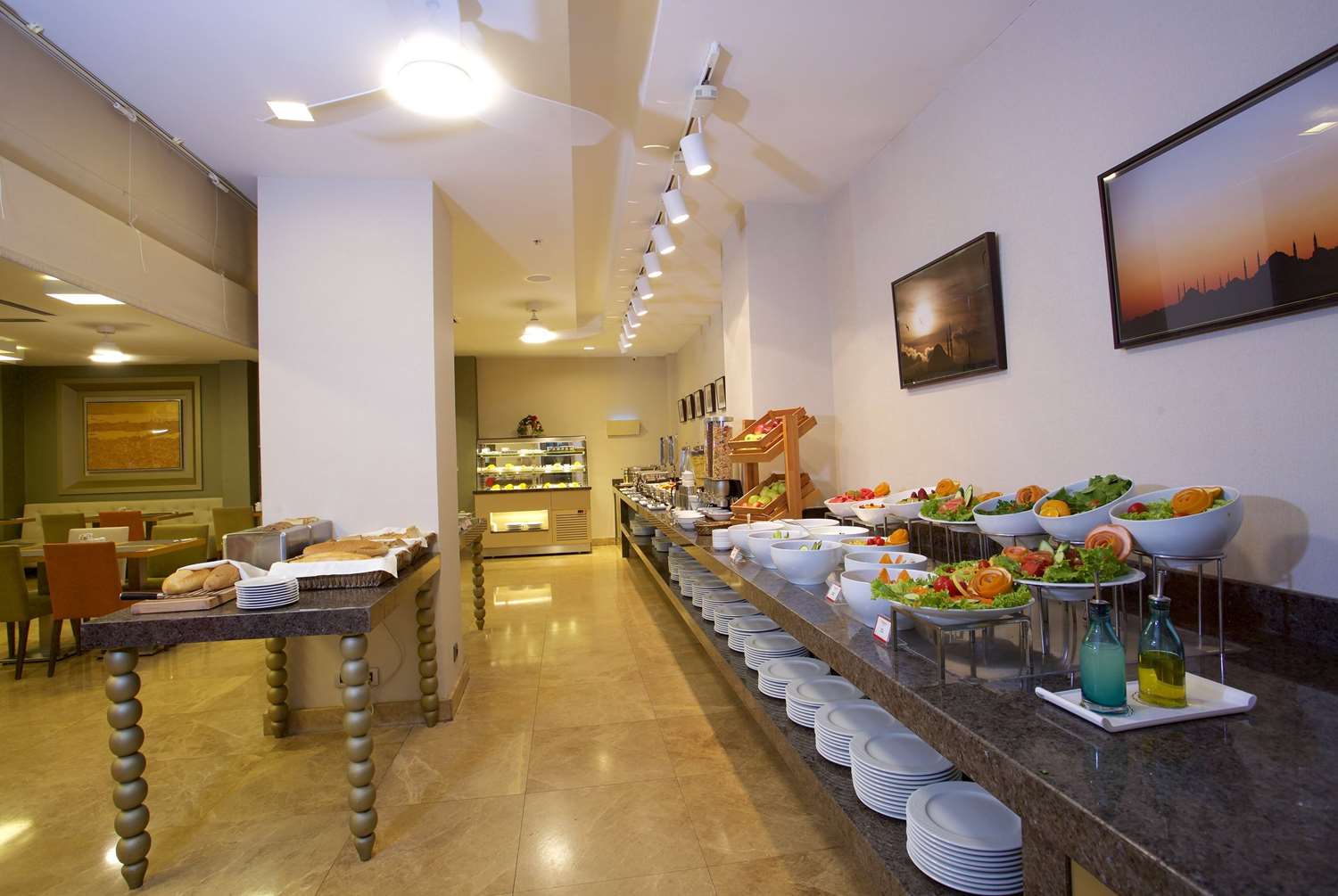Ramada By Wyndham Istanbul Taksim 19/32