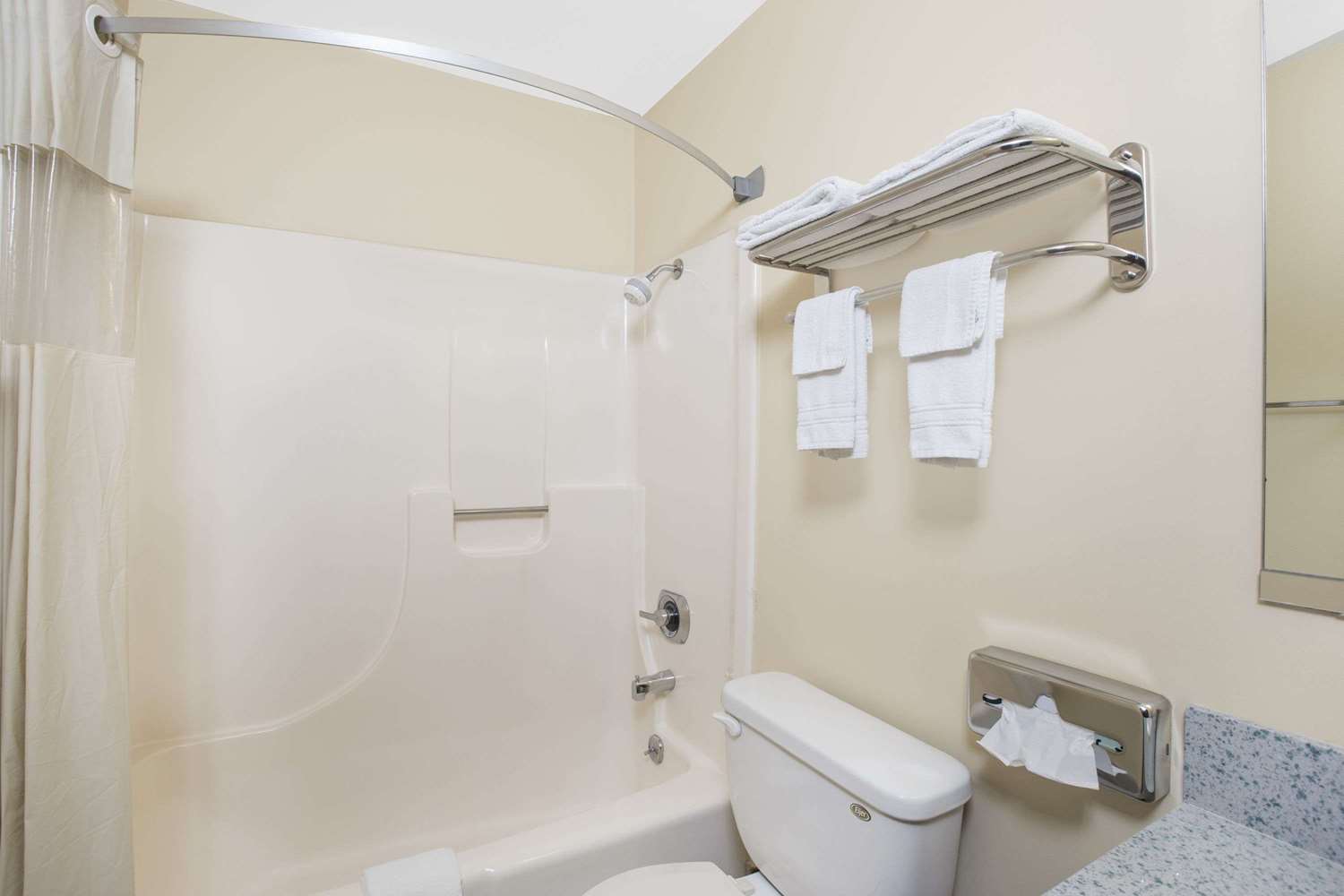 Days Inn by Wyndham Grand Island 24/24