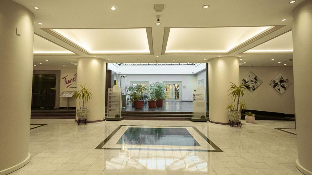 Austral Express Hotel 39/49
