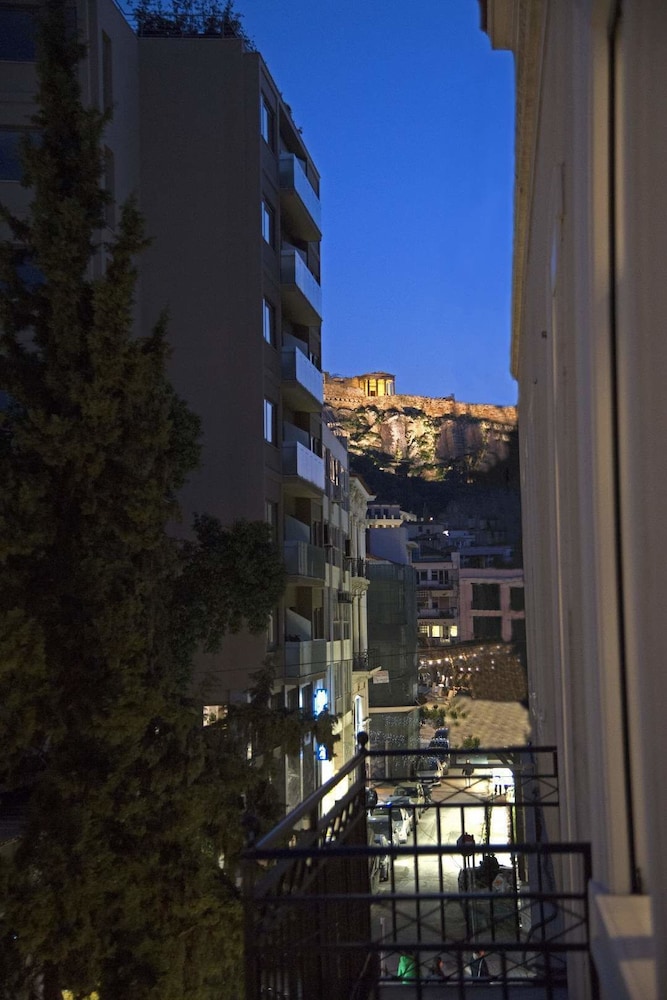 Four Streets Athens 3/48