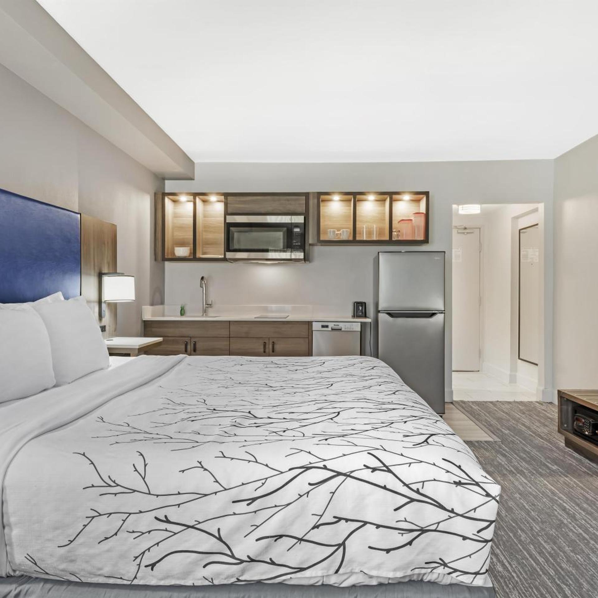 Executive Residency by Best Western Denver East 11/67