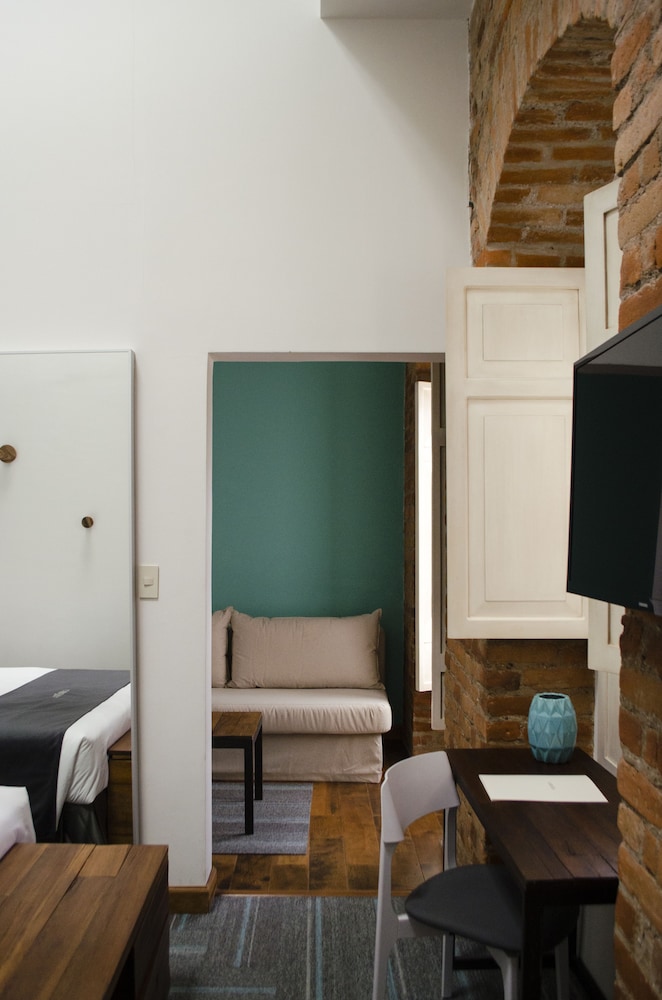 Carlota Sustainable Design Hotel 52/57