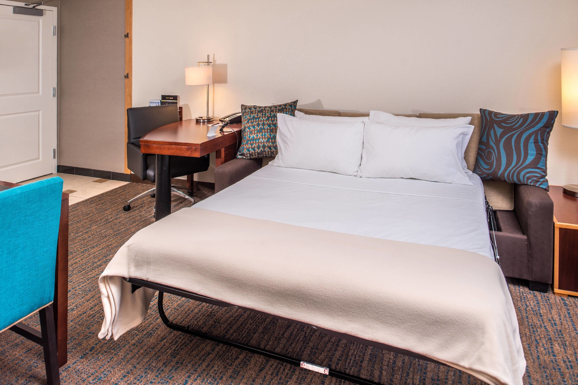 1 Bedroom, Suite, King Bed, Sofa