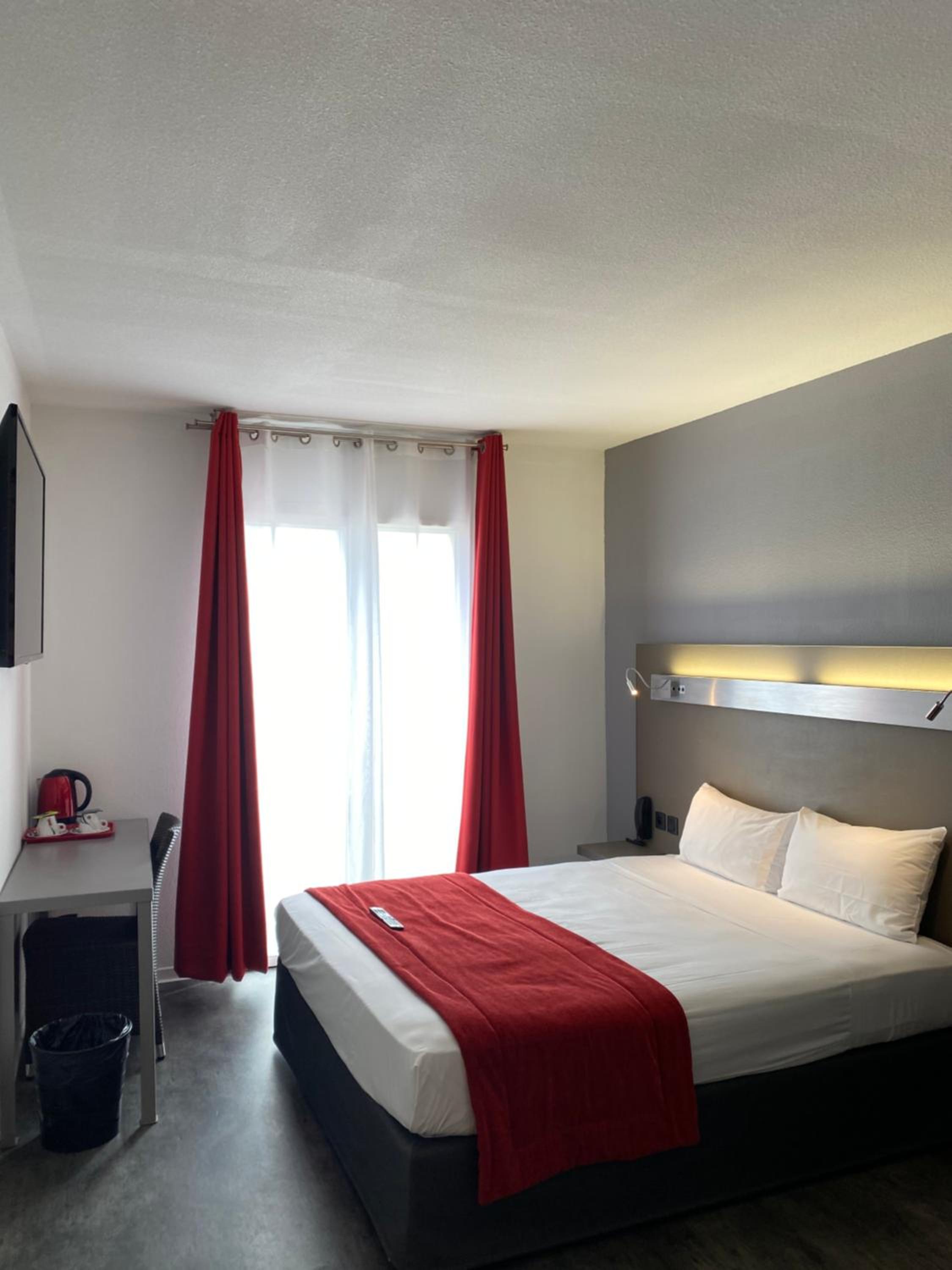 غرفة قياسية بسرير مزدوج، Hotel Les Domes - Perpignan Sud by Hosteletour 7/10