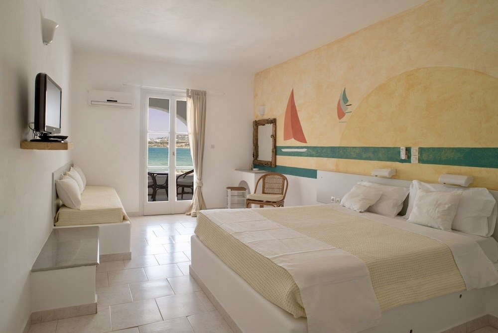 Pounda Resort Paros, a member of Radisson Individuals 11/57