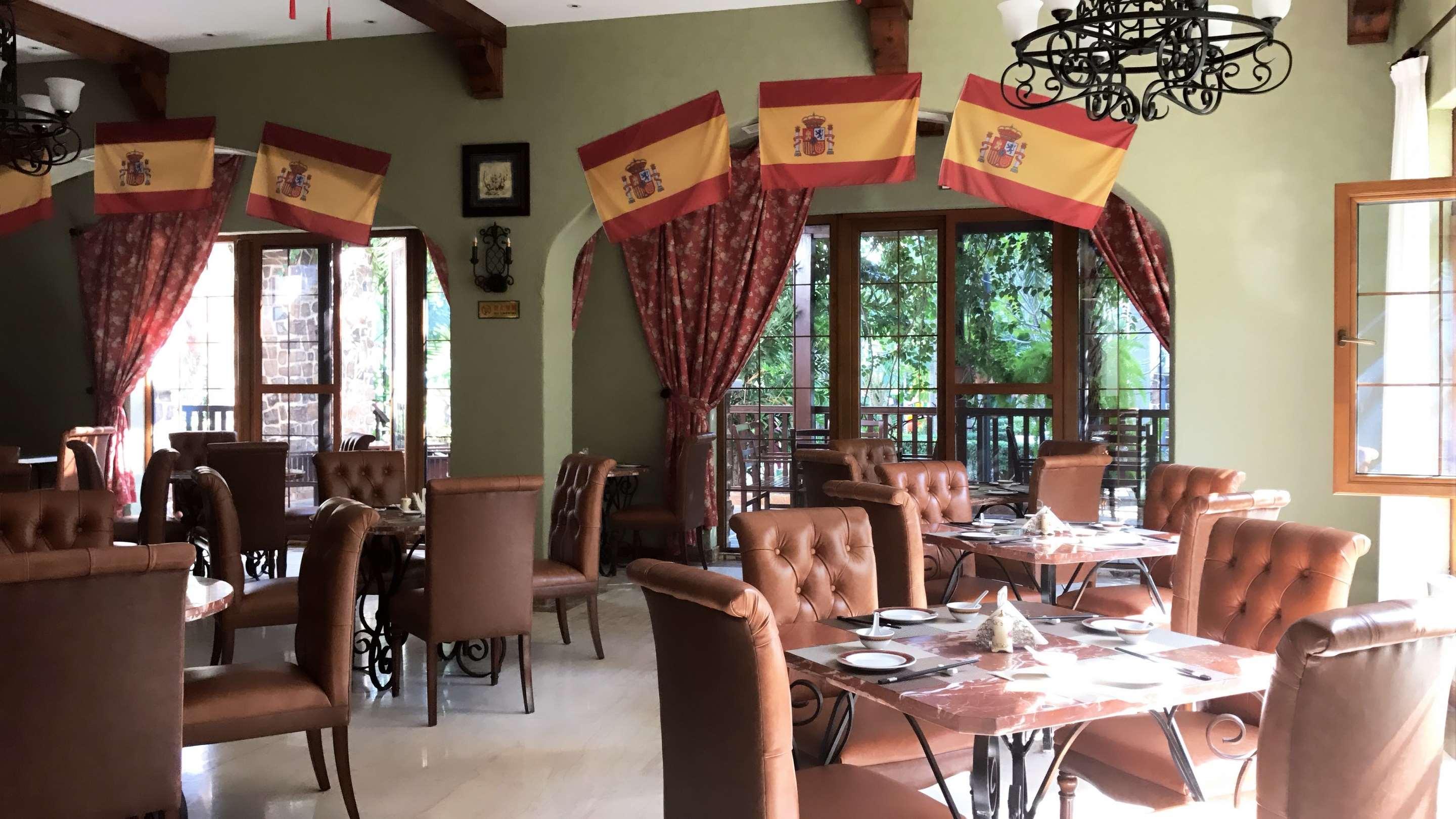 International Resort Hotel Sanya 38/48
