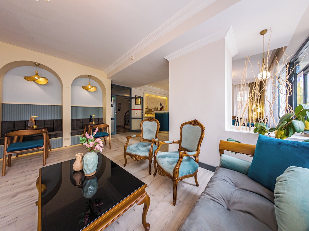 Triana Hotel 47/65