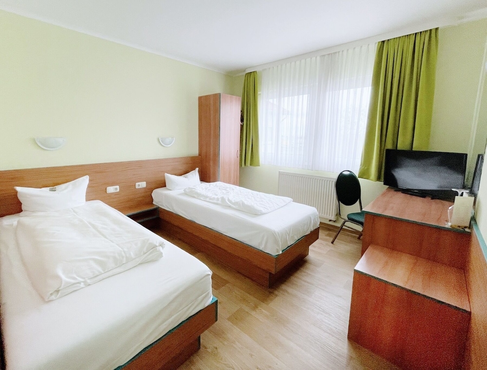 REGIOHOTEL Halle Leipzig Airport 4/24