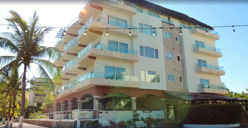 Hotel Boutique Marina Banderas 3/50