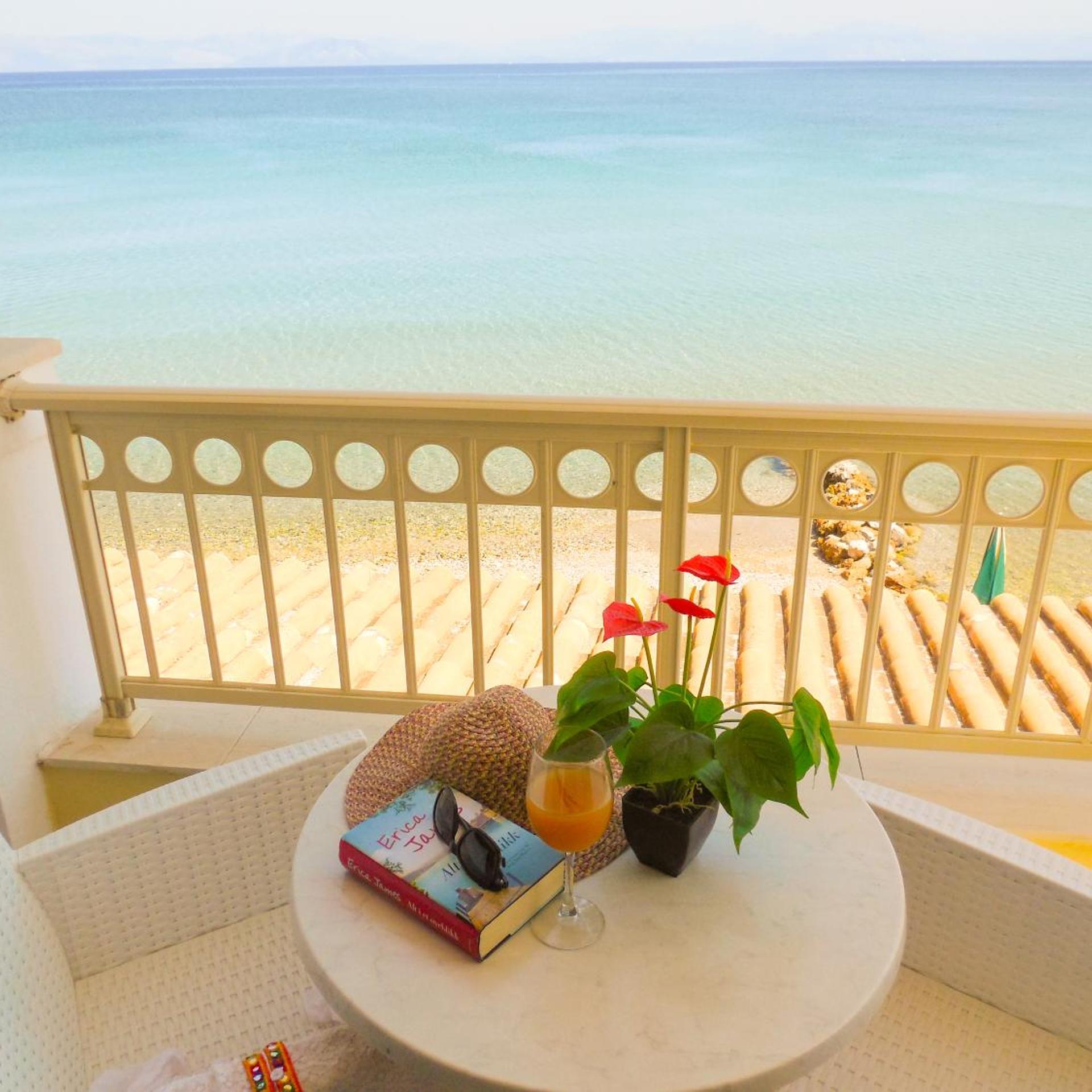 Rossis Beach Hotel 45/58