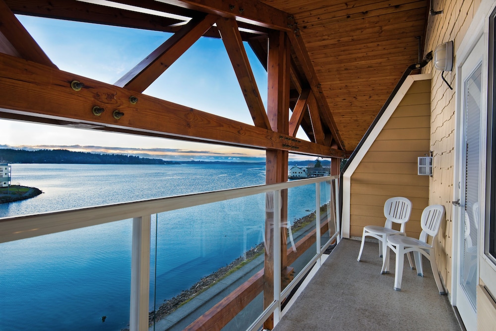 Oxford Suites Silverdale 25/59