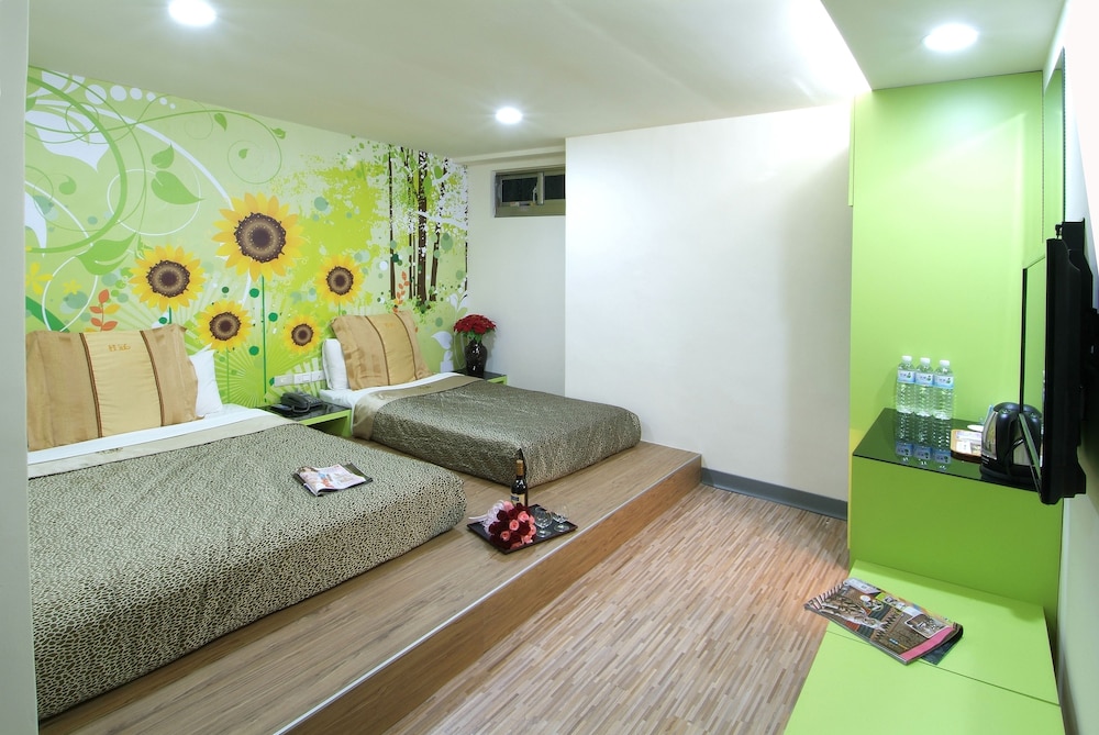 Laurel Business Hotel 23/28