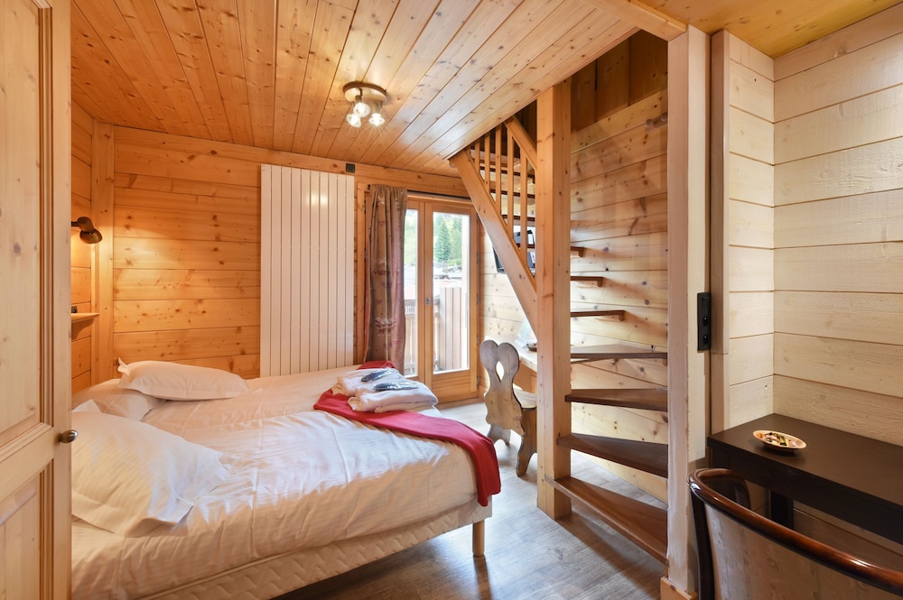 Mezzanine, Suite, 6 Beds