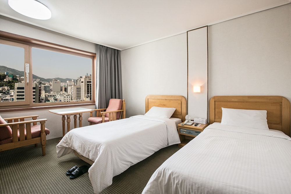 Busan Tourist Hotel 28/60