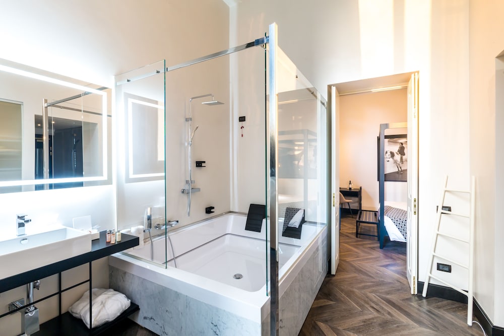 THE H'ALL TAILOR SUITE ROMA 61/65