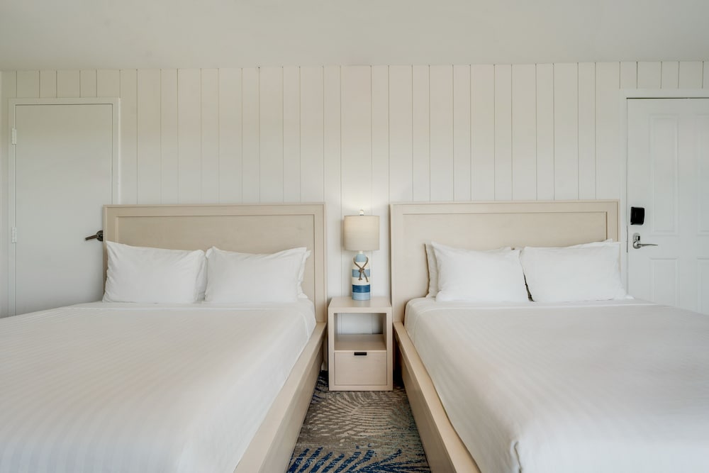 Hadley House Resort 13/64