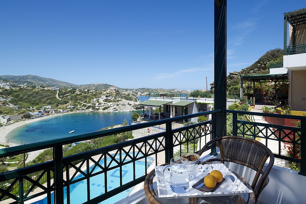 Erivolos Hotel Apartments 18/36