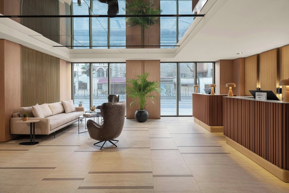 Delta Hotels Istanbul Karakoy 33/61